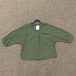 Business causal olive top